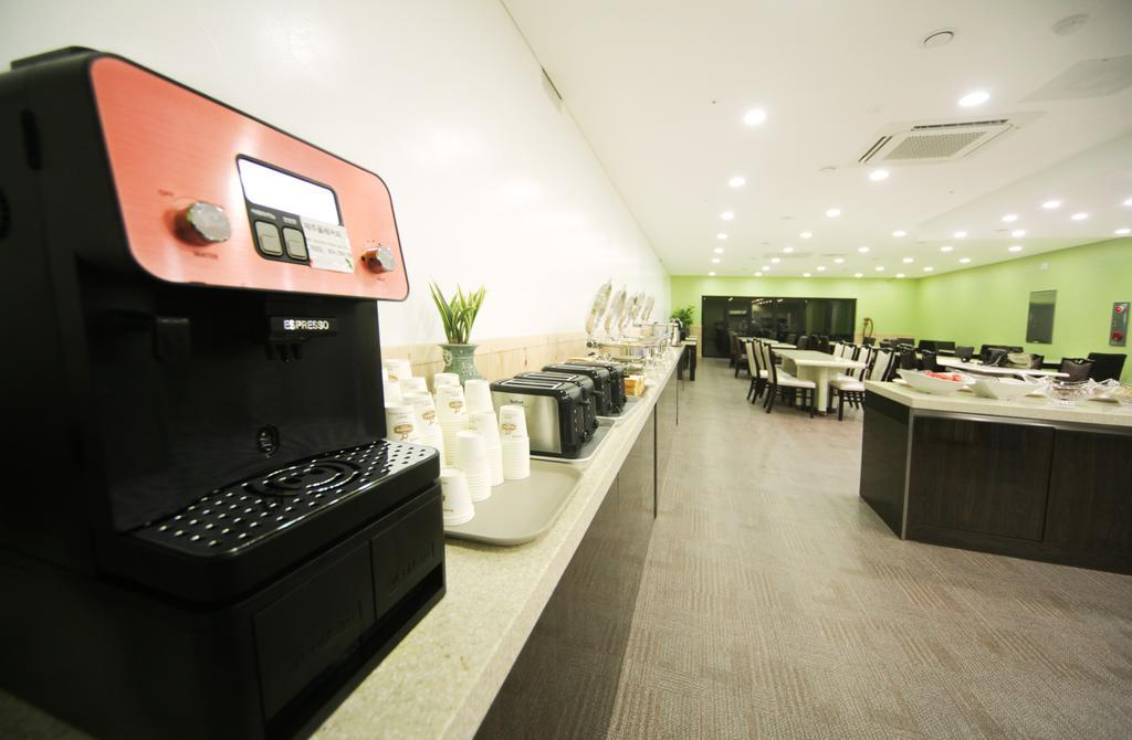 Sea View Hotel Чеджу Екстериор снимка